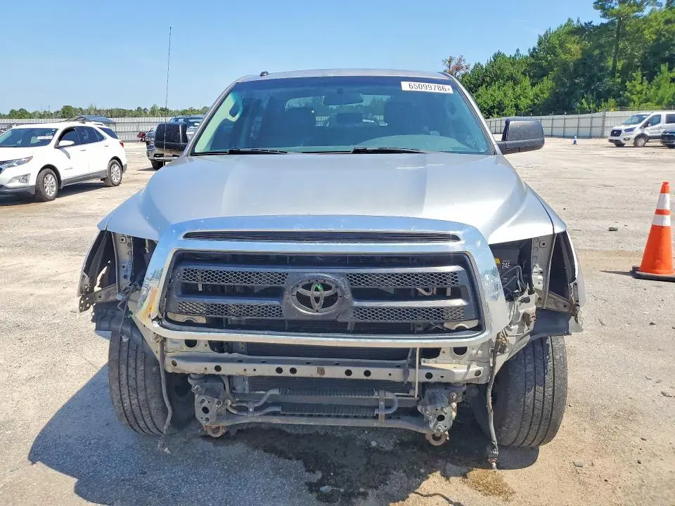 2011 TOYOTA TUNDRA CREWMAX SR5  