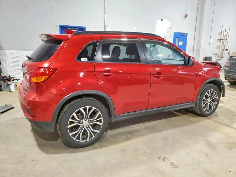 2018 MITSUBISHI RVR SE LIMITED  
