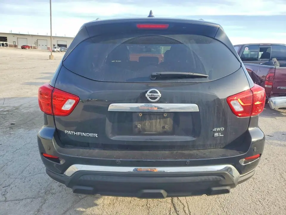 2019 NISSAN PATHFINDER SL  