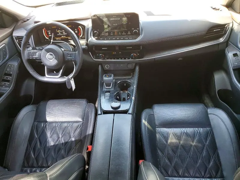 2021 NISSAN ROGUE PLATINUM  