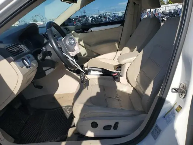 2012 VOLKSWAGEN PASSAT SE  