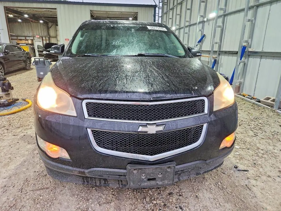 2010 CHEVROLET TRAVERSE LT  
