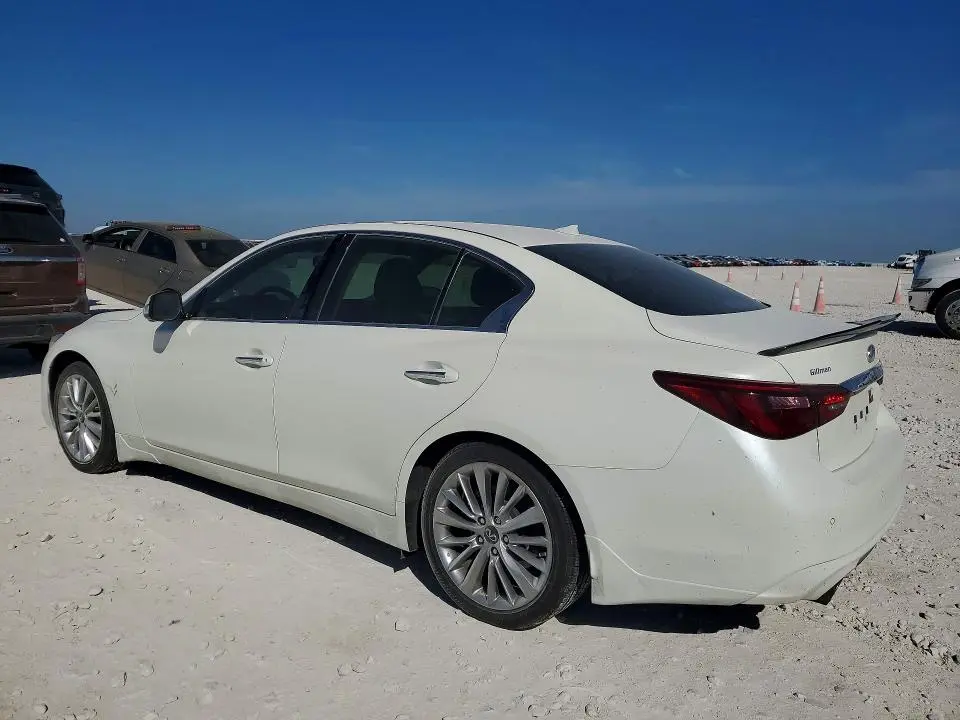 2021 INFINITI Q50 LUXE  