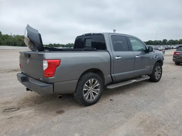 2017 NISSAN TITAN SV  