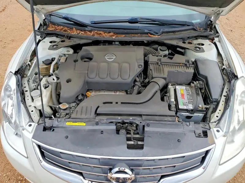 2010 NISSAN ALTIMA BASE  