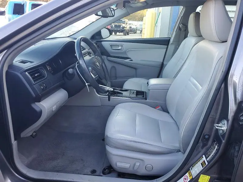 2017 TOYOTA CAMRY XLE  