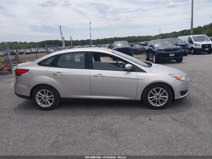 2017 FORD FOCUS SE