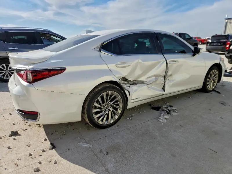 2021 LEXUS ES 300H ULTRA LUXURY  