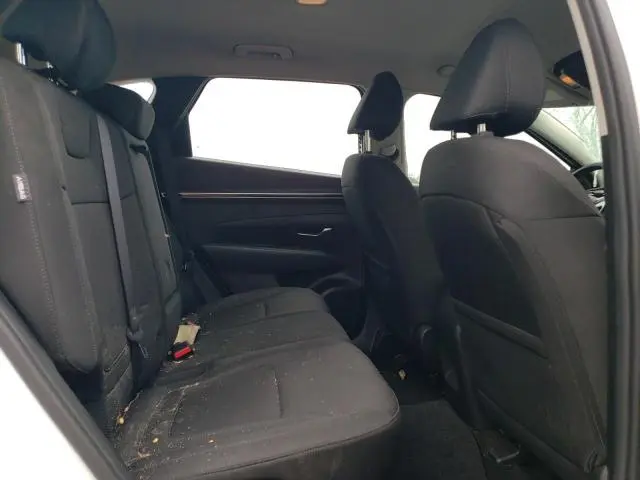 2024 HYUNDAI TUCSON SE  