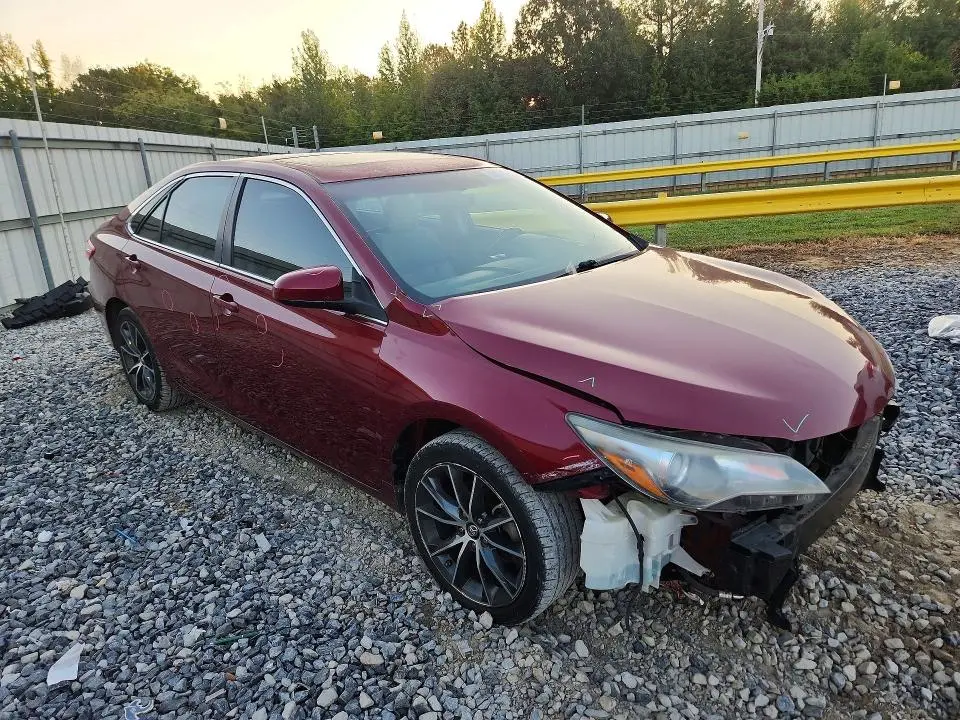 2017 TOYOTA CAMRY XSE  