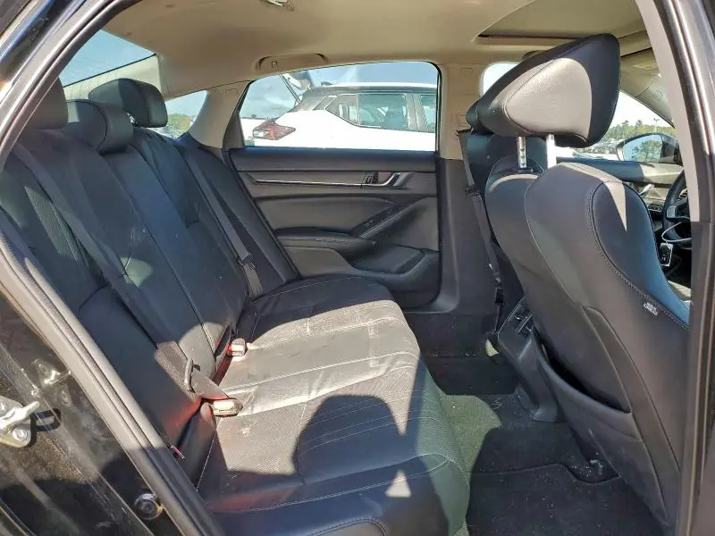 2018 HONDA ACCORD TOURING  