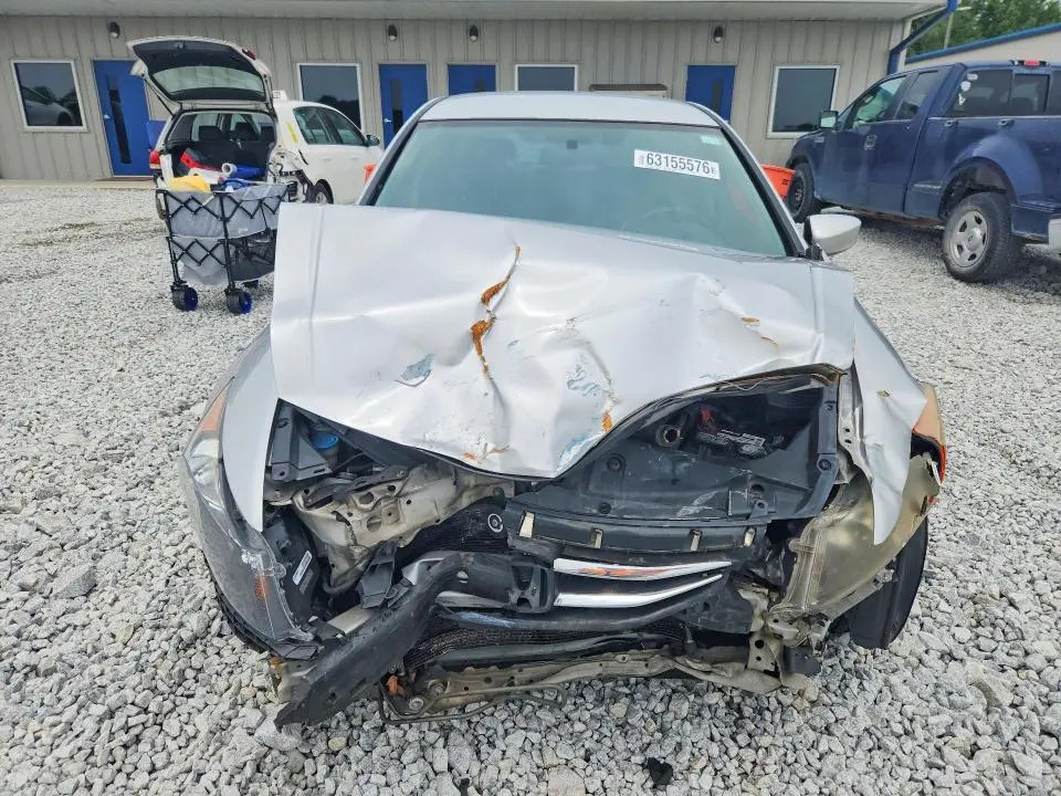 2011 HONDA ACCORD SE  