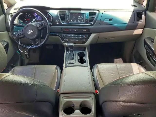 2017 KIA SEDONA LX  