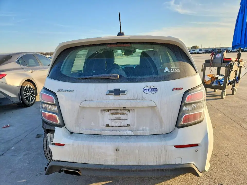 2019 CHEVROLET SONIC LT  