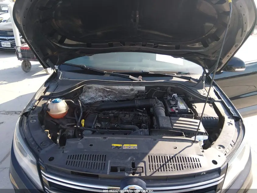 2015 VOLKSWAGEN TIGUAN S