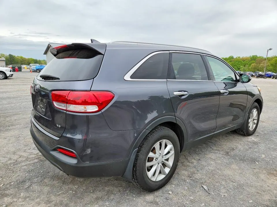 2016 KIA SORENTO LX V6  
