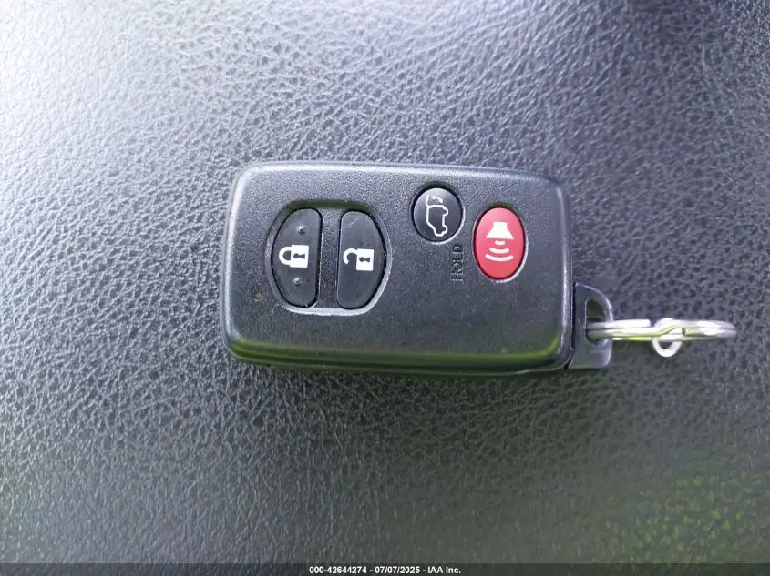 2013 TOYOTA HIGHLANDER HYBRID LIMITED V6