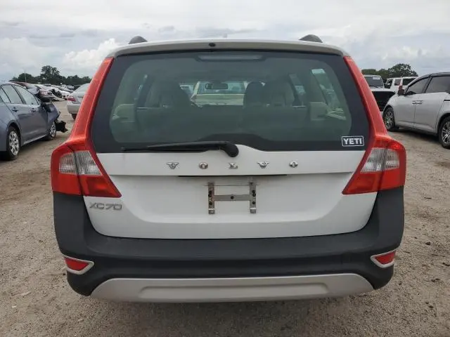 2011 VOLVO XC70 3.2  