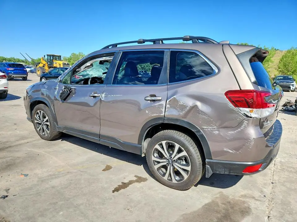 2022 SUBARU FORESTER LIMITED  