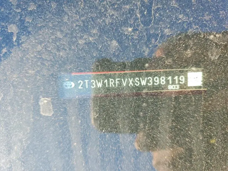 2025 TOYOTA RAV4 XLE  