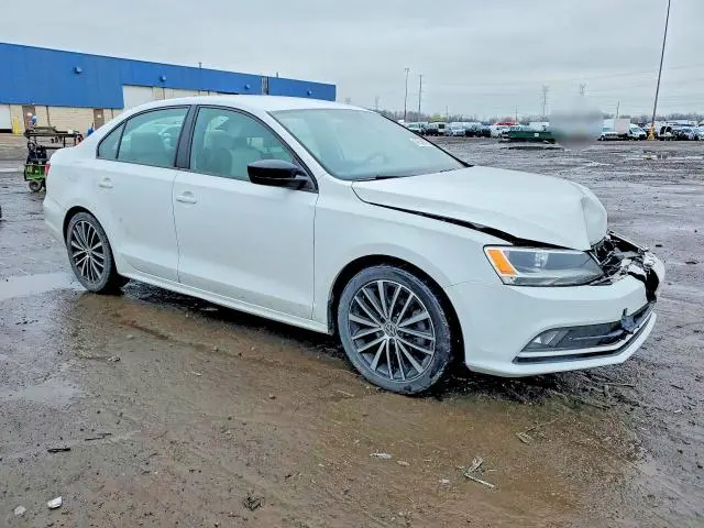 2015 VOLKSWAGEN JETTA SE  