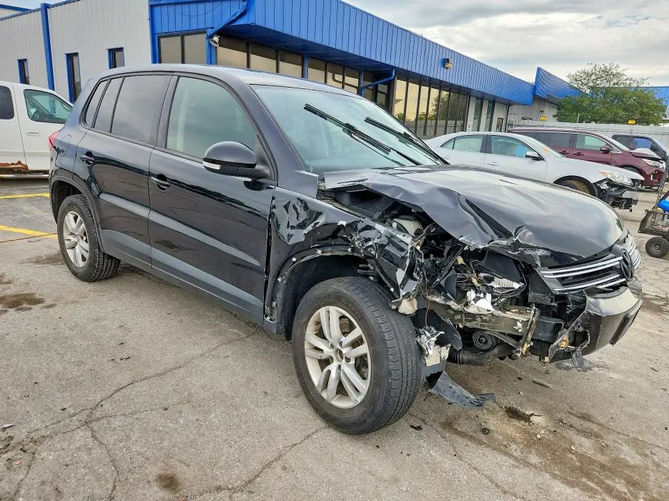 2012 VOLKSWAGEN TIGUAN S  