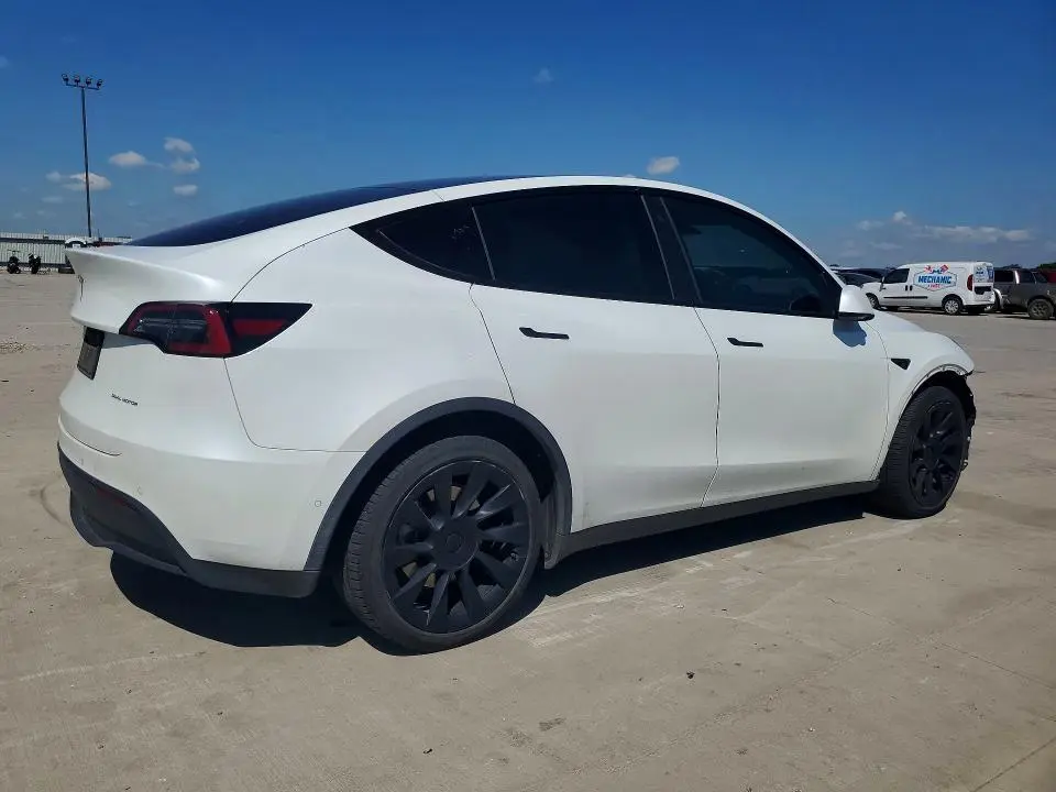 2022 TESLA MODEL Y   