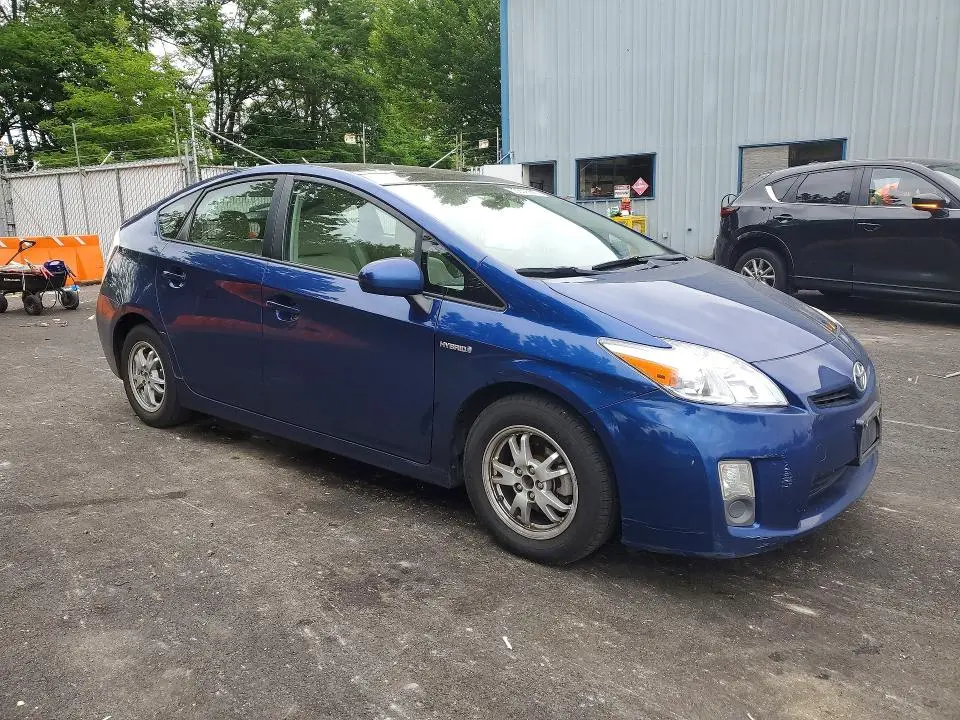 2010 TOYOTA PRIUS III  