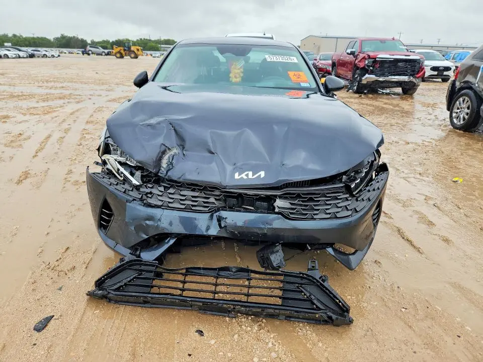 2022 KIA K5 LXS  