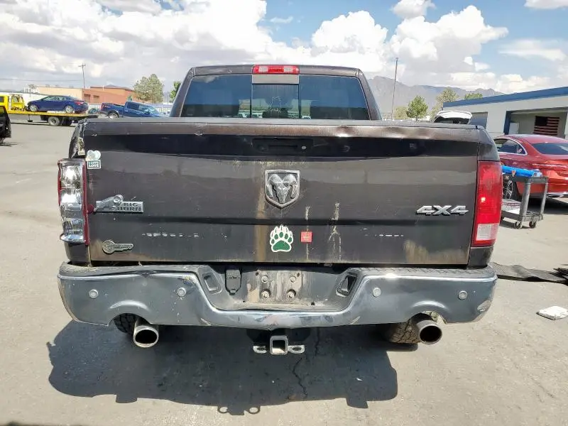 2017 RAM 1500 SLT
