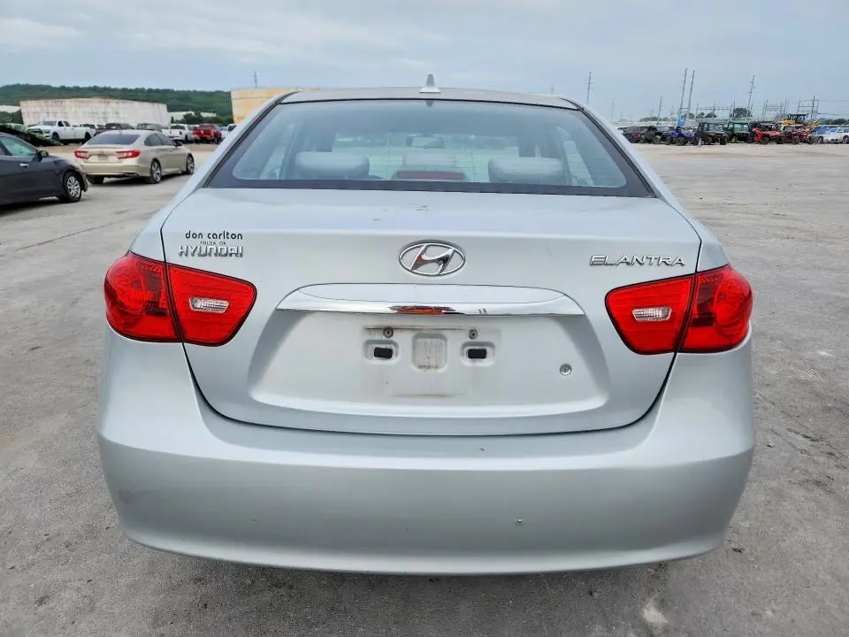 2010 HYUNDAI ELANTRA GLS  