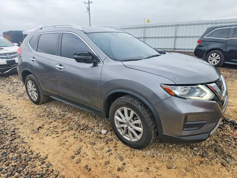 2020 NISSAN ROGUE SV  