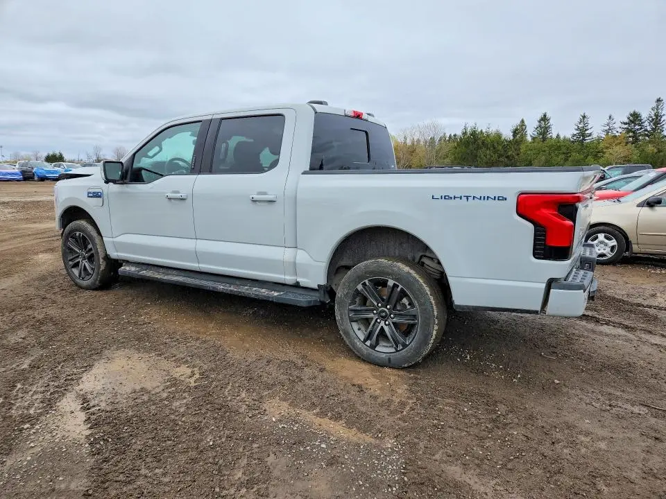 2024 FORD F150 LIGHTNING LARIAT  