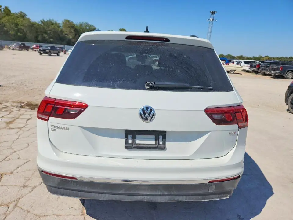 2018 VOLKSWAGEN TIGUAN SE  