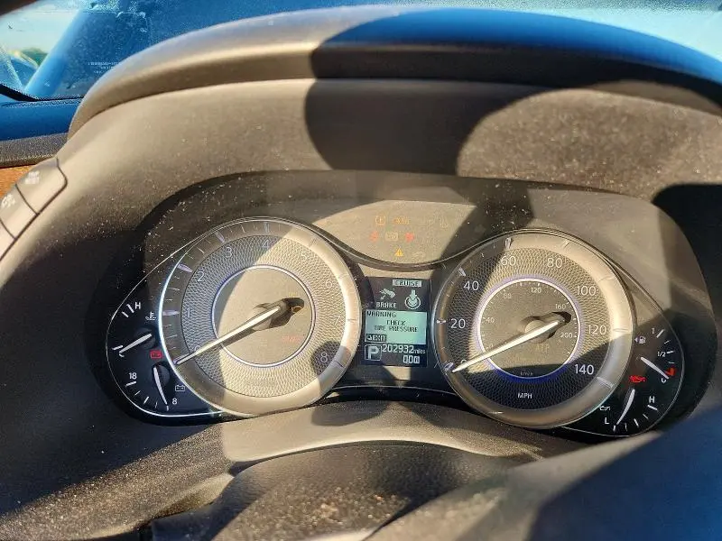 2015 INFINITI QX80 BASE  
