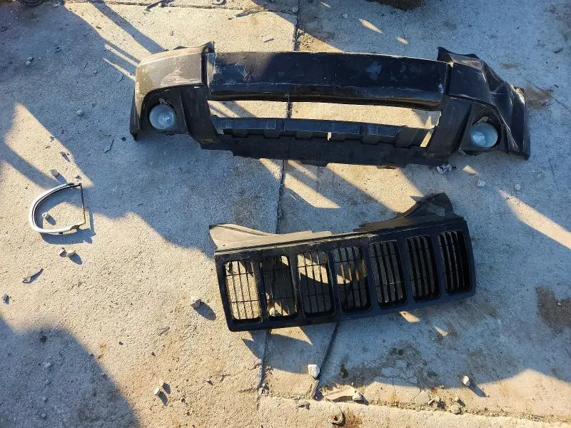 2010 JEEP GRAND CHEROKEE LAREDO  