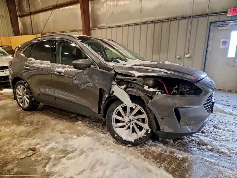 2021 FORD ESCAPE TITANIUM  