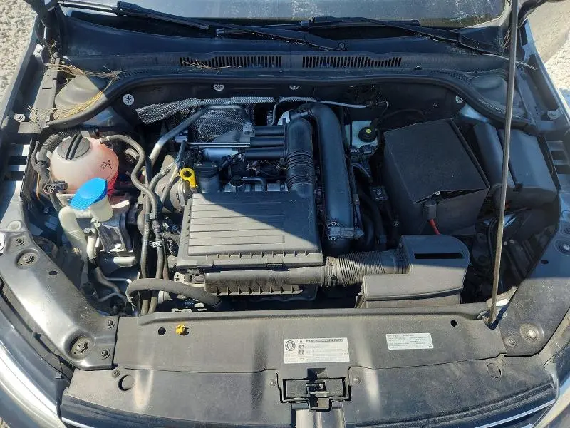 2017 VOLKSWAGEN JETTA SE  