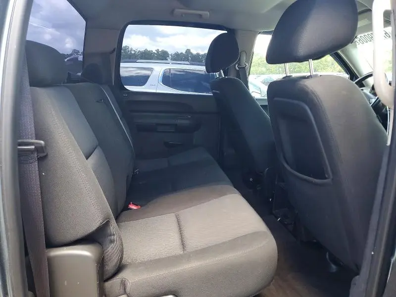 2011 CHEVROLET SILVERADO C1500 LT  