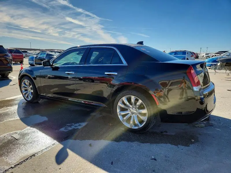 2019 CHRYSLER 300 LIMITED  