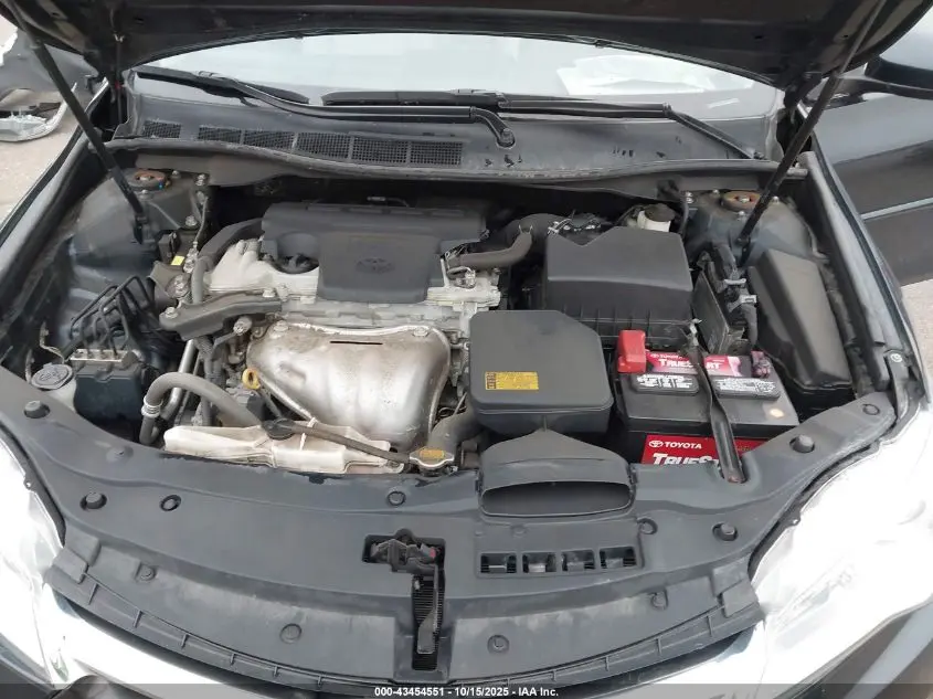 2015 TOYOTA CAMRY XLE