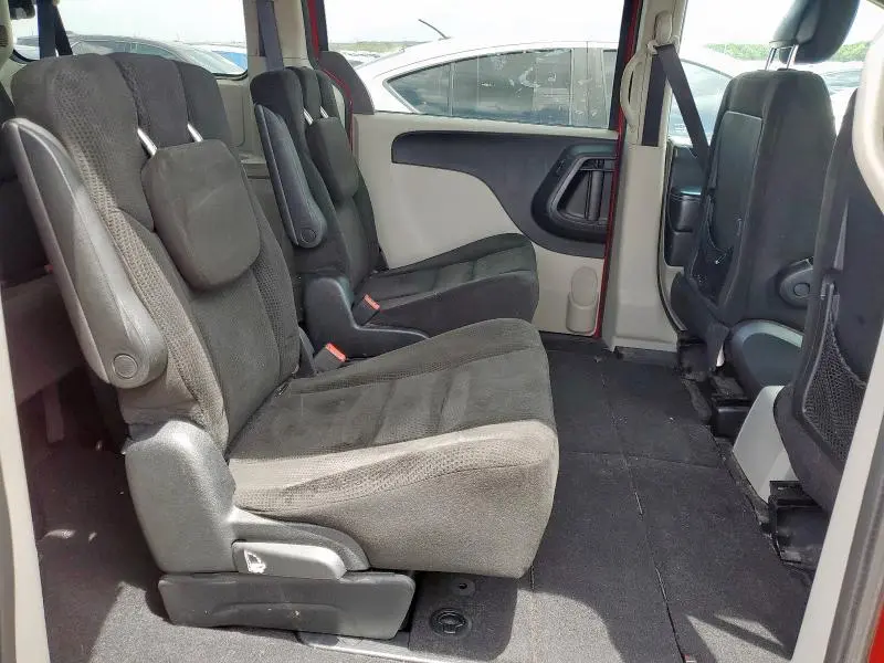 2015 DODGE GRAND CARAVAN SE  