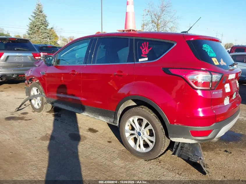 2017 FORD ESCAPE SE
