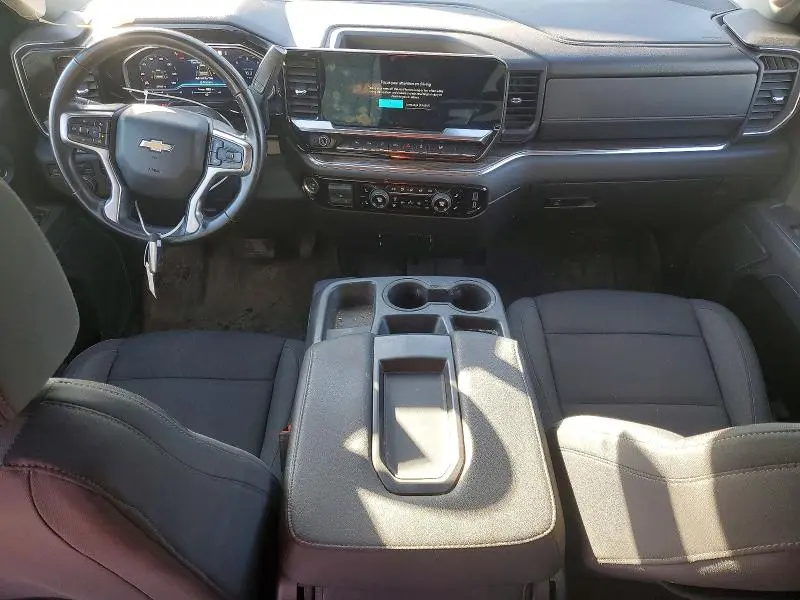 2023 CHEVROLET SILVERADO K1500 LT  