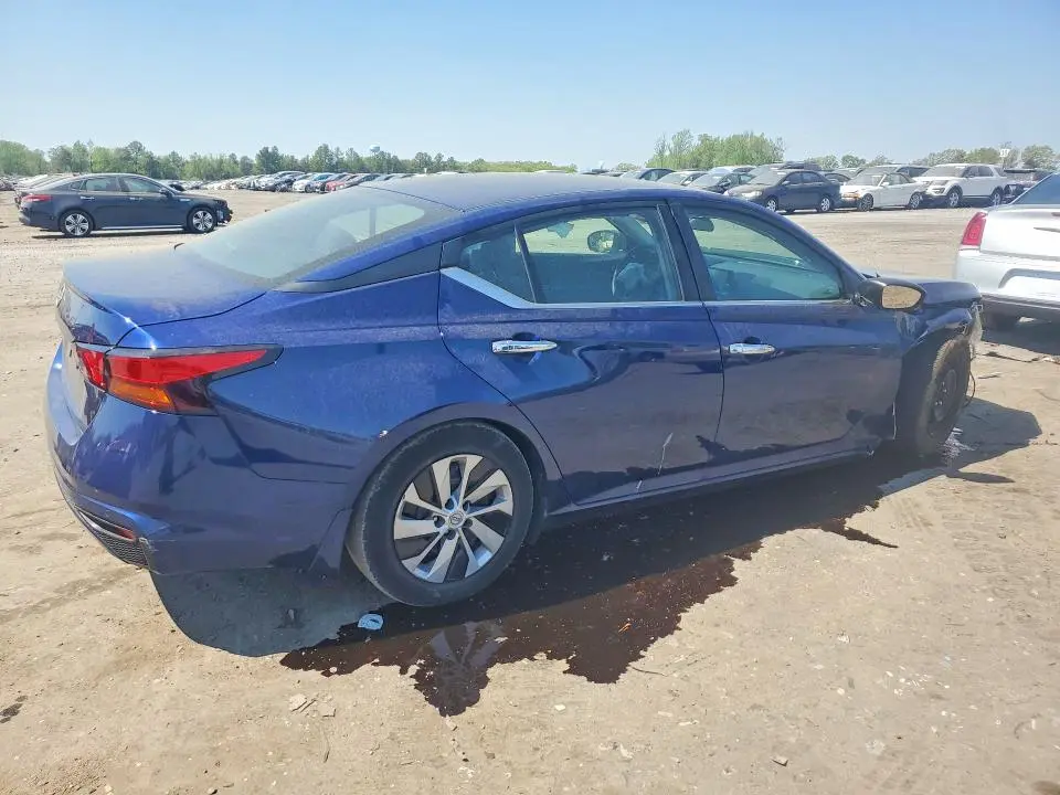 2024 NISSAN ALTIMA S  