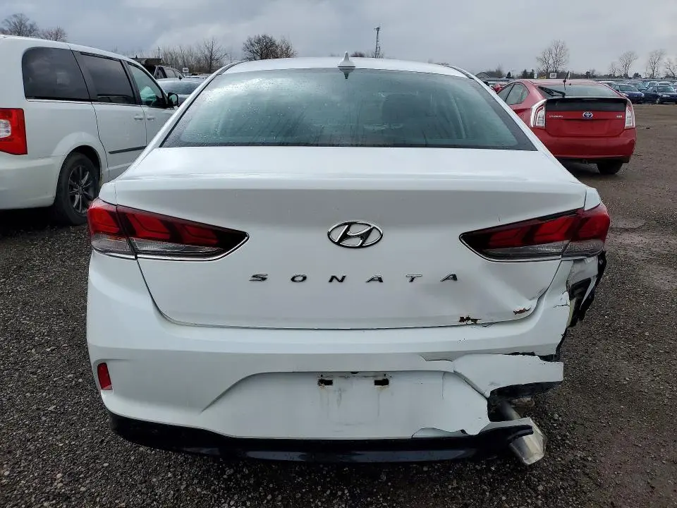 2018 HYUNDAI SONATA SE  