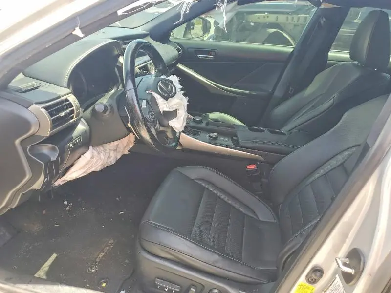 2016 LEXUS IS 200T  