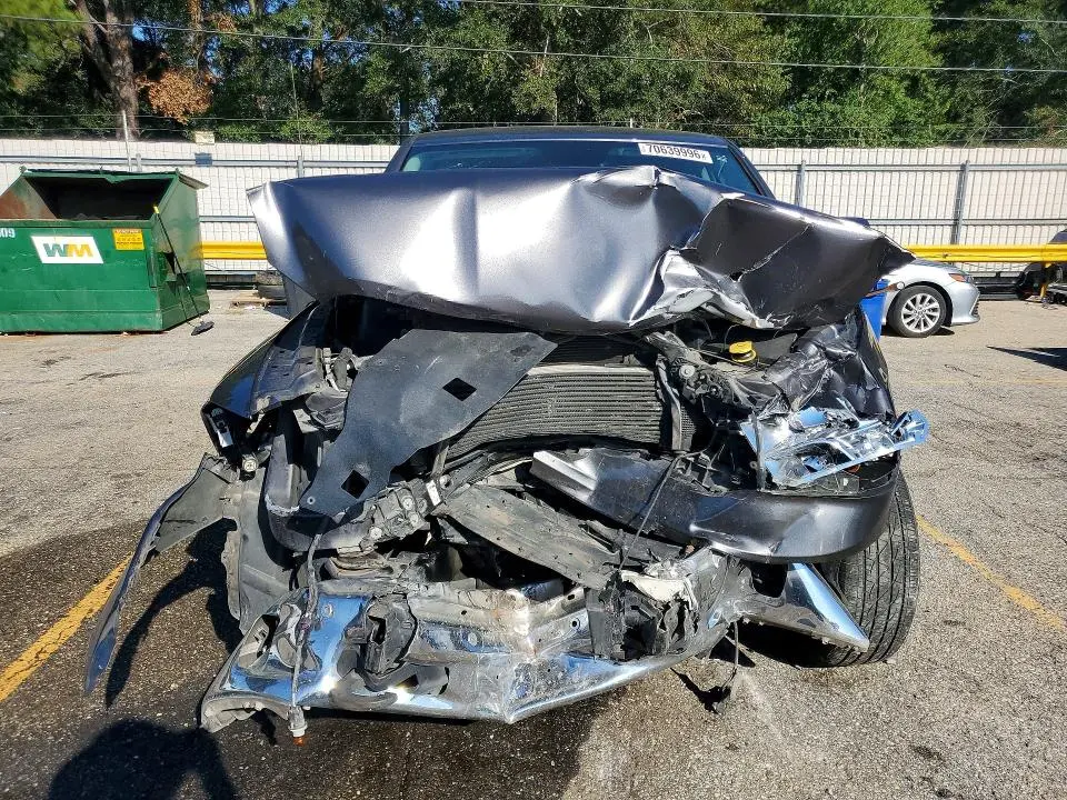 2018 RAM 1500 SLT  
