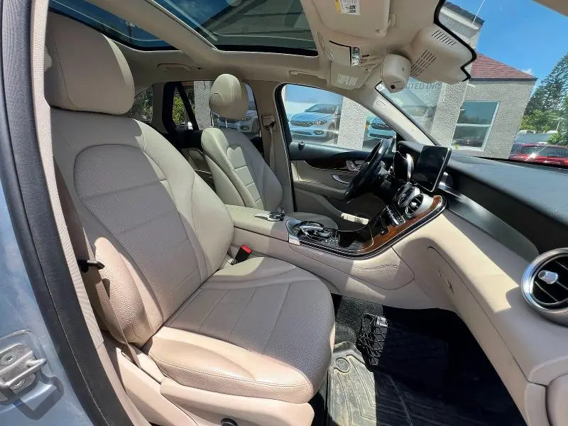 2017 MERCEDES-BENZ GLC 300 4MATIC  