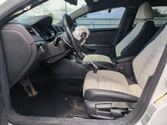 2015 VOLKSWAGEN JETTA SE  